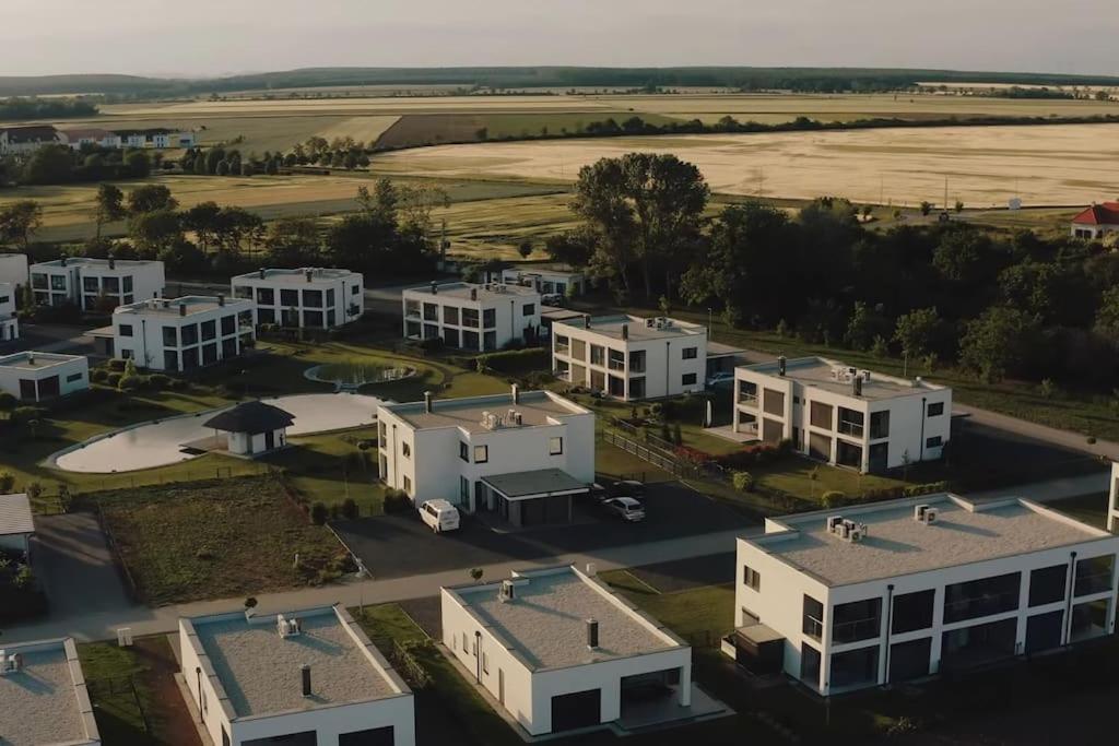 Luxus Appartement Am Golfplatz Und Therme Lutzmannsburg Zsira Екстер'єр фото