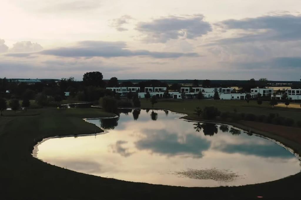Luxus Appartement Am Golfplatz Und Therme Lutzmannsburg Zsira Екстер'єр фото