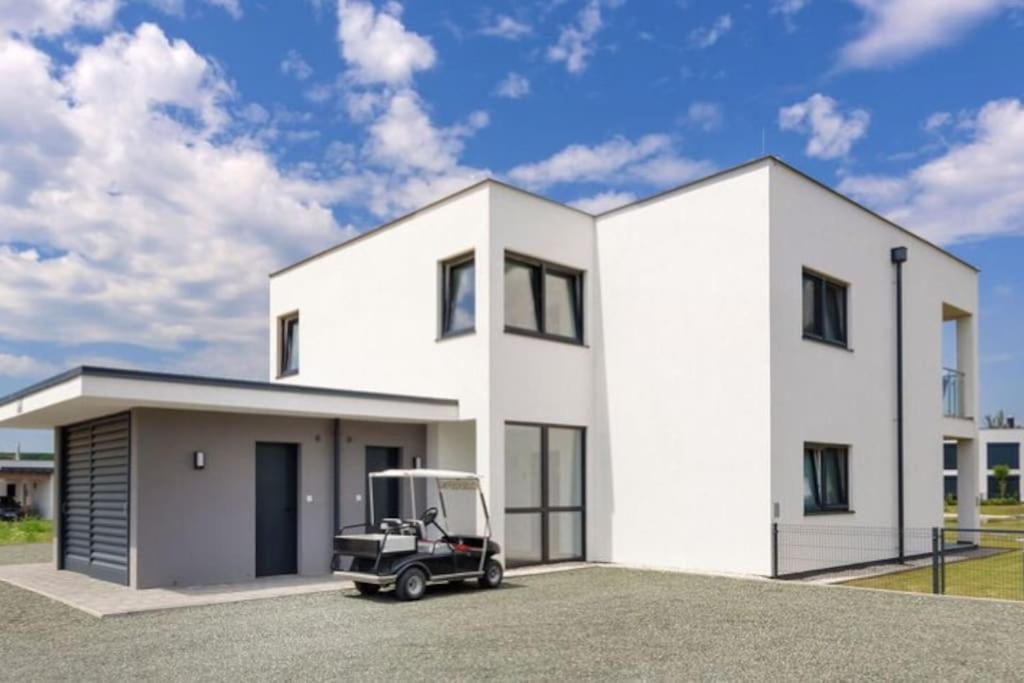Luxus Appartement Am Golfplatz Und Therme Lutzmannsburg Zsira Екстер'єр фото